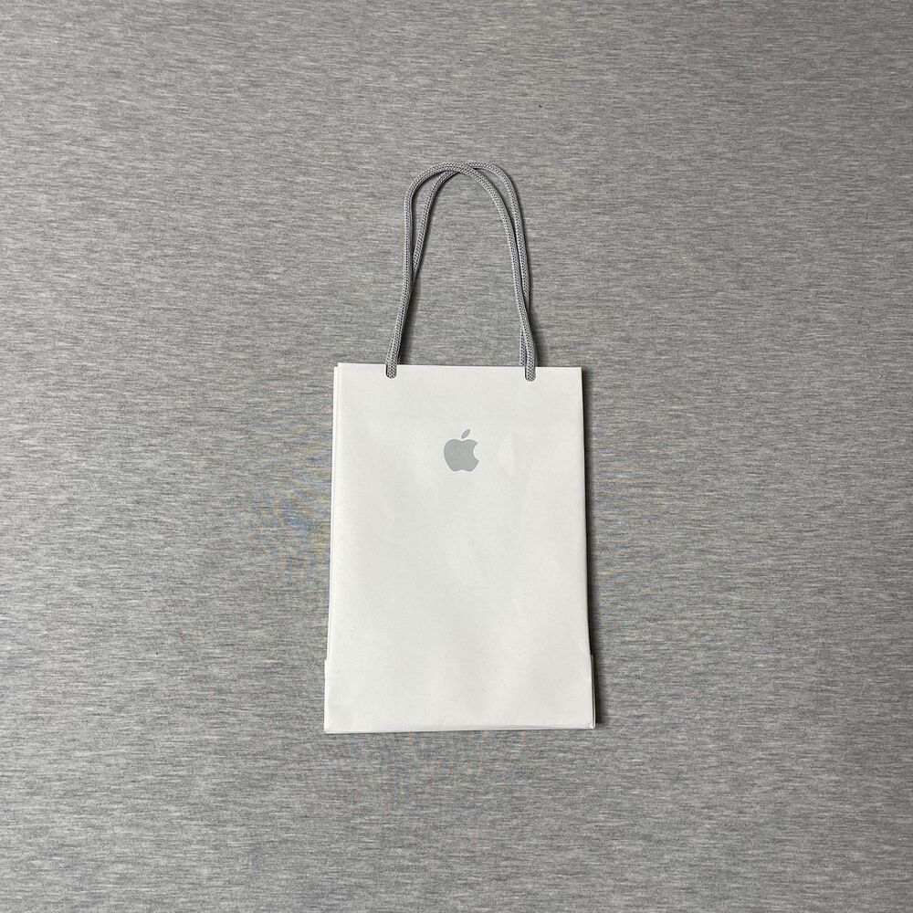 Apple Store 8.5” x6” White Gift Bag